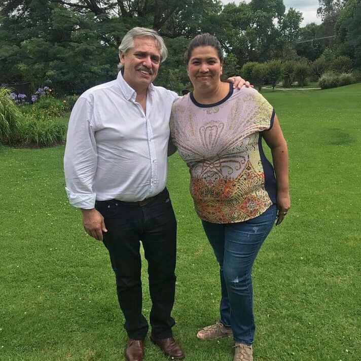 La diputada Alejandra Cejas con Alberto Fernández.